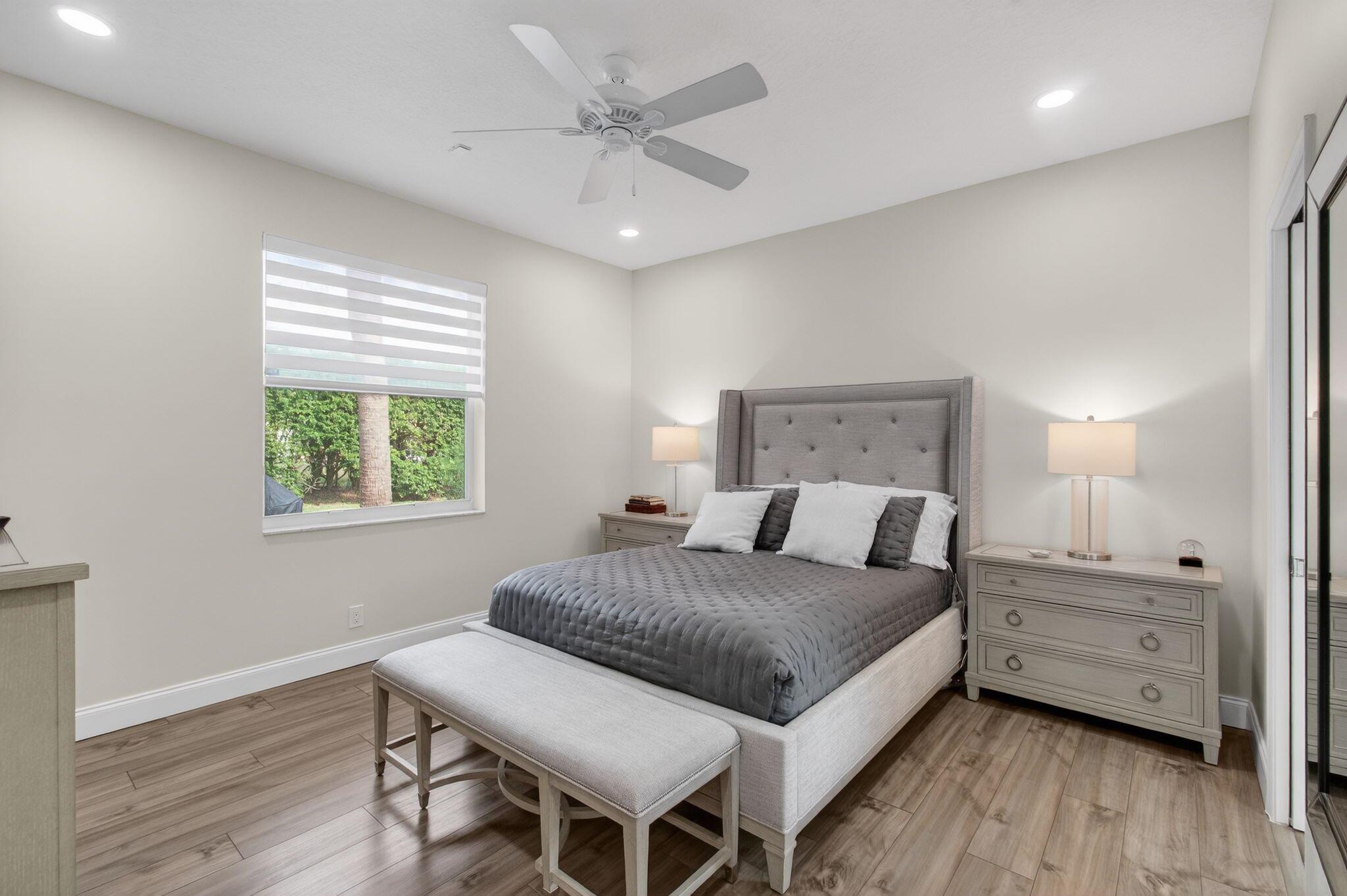 MAJESTIC ISLES - Residential