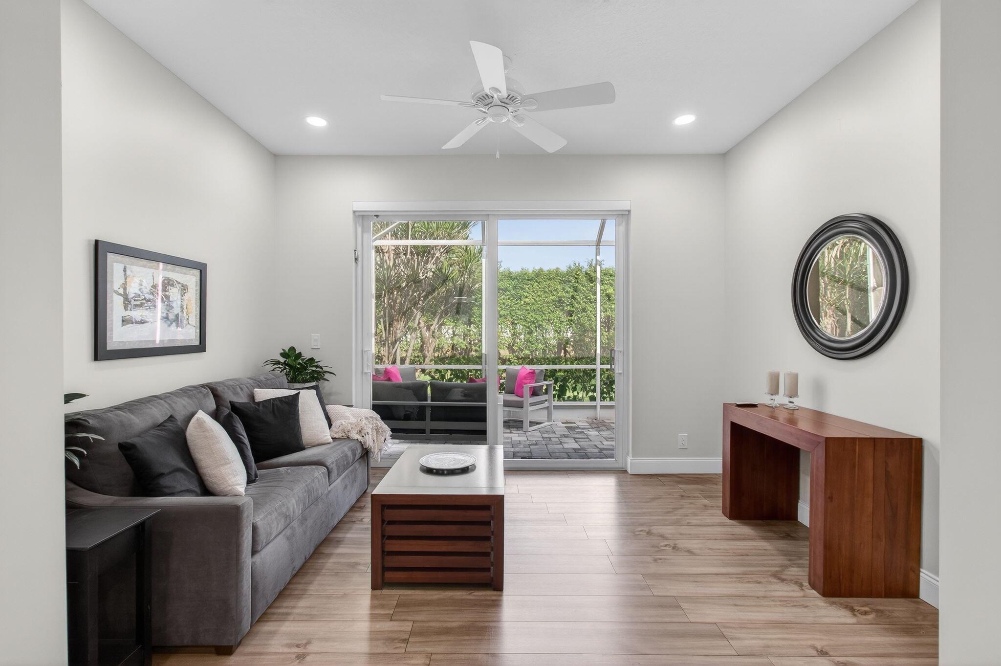 MAJESTIC ISLES - Residential