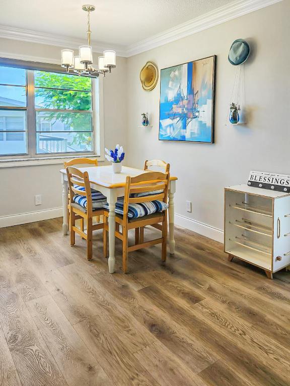 FARNHAM M CONDO - Residential