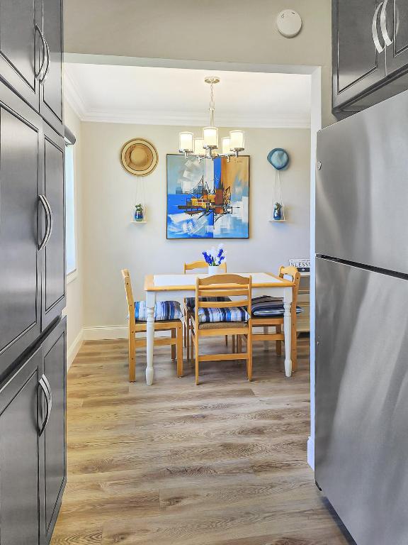 FARNHAM M CONDO - Residential