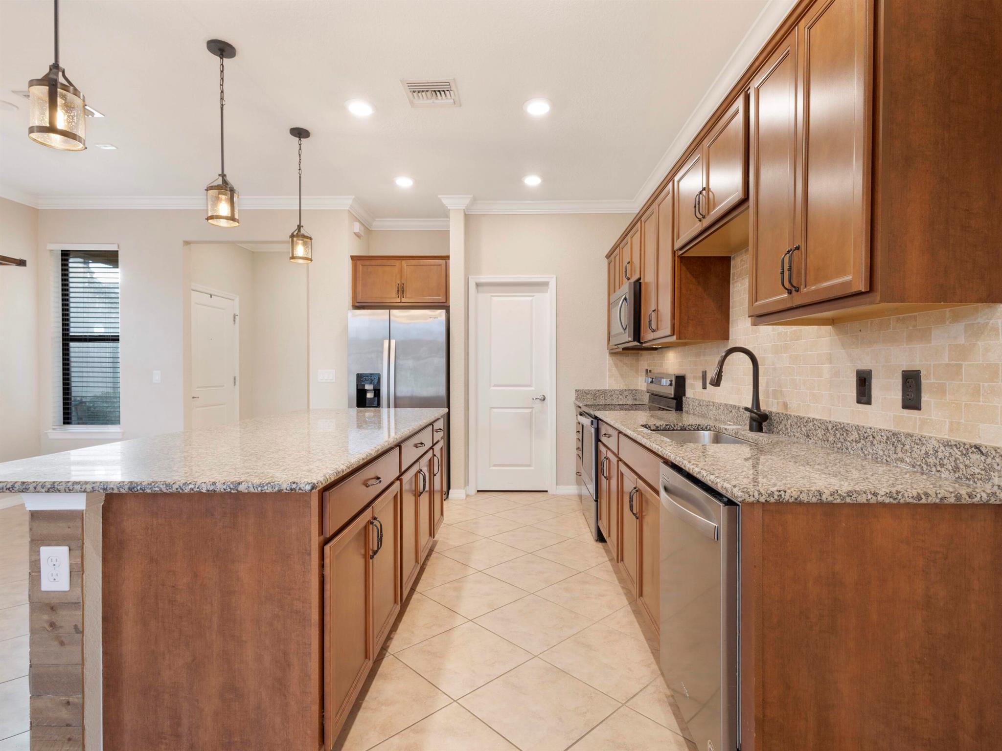 PRESTON SQUARE - Residential Lease