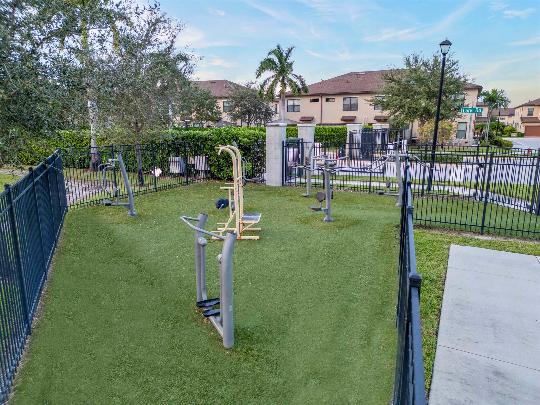 PRESTON SQUARE - Residential Lease