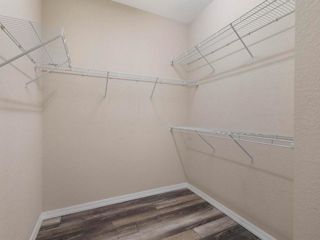 PRESTON SQUARE - Residential Lease