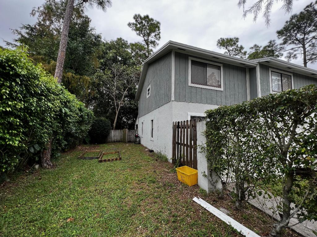 SUGAR POND MANOR OF WELLINGTON - Residential Lease