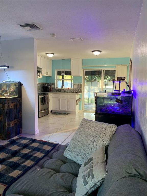 Vanguard Village In The - Residential