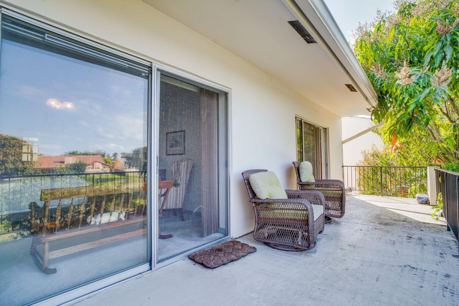 PALM-AIRE COUNTRY CLUB - Residential