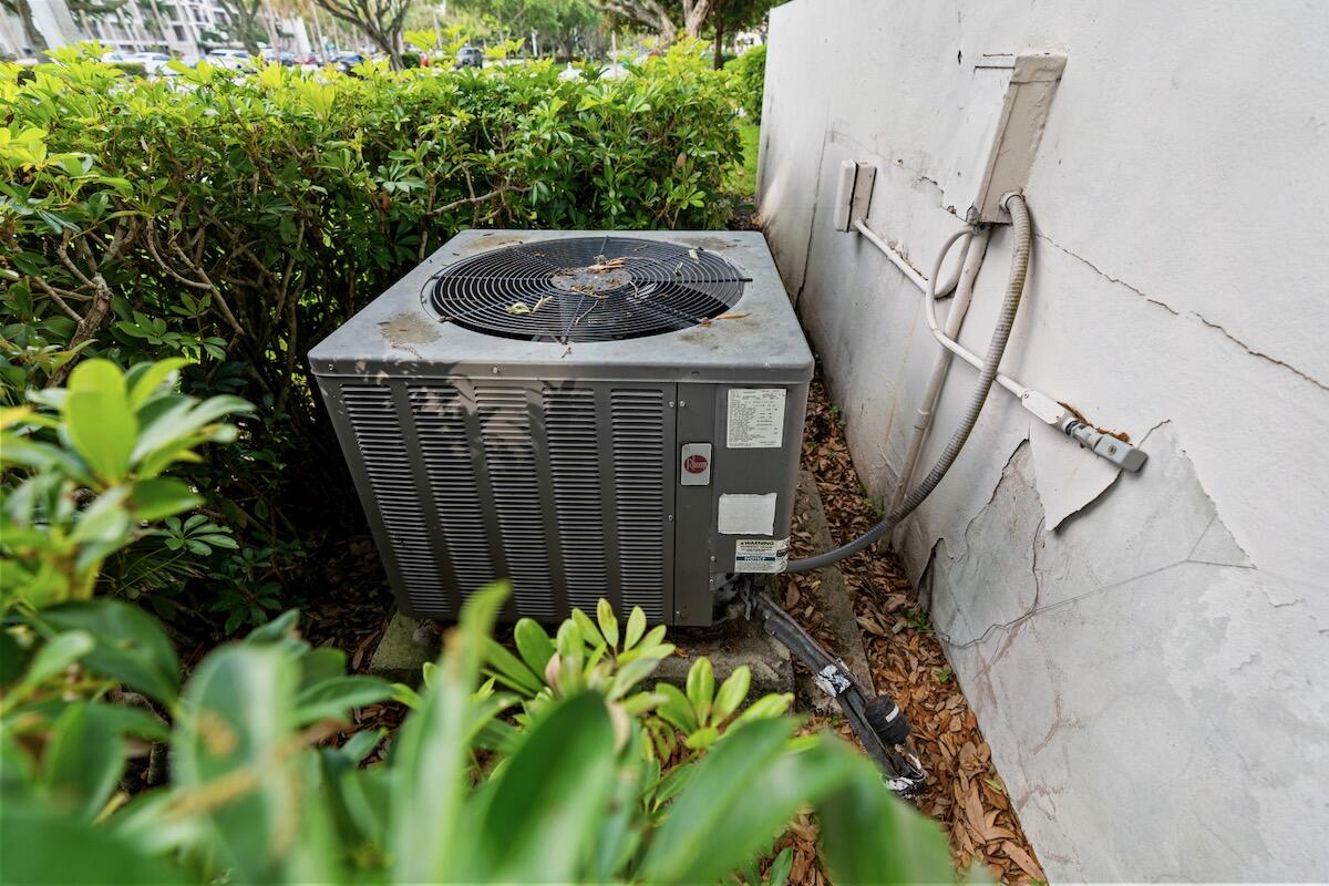 3131 N Palm Aire Drive 3131