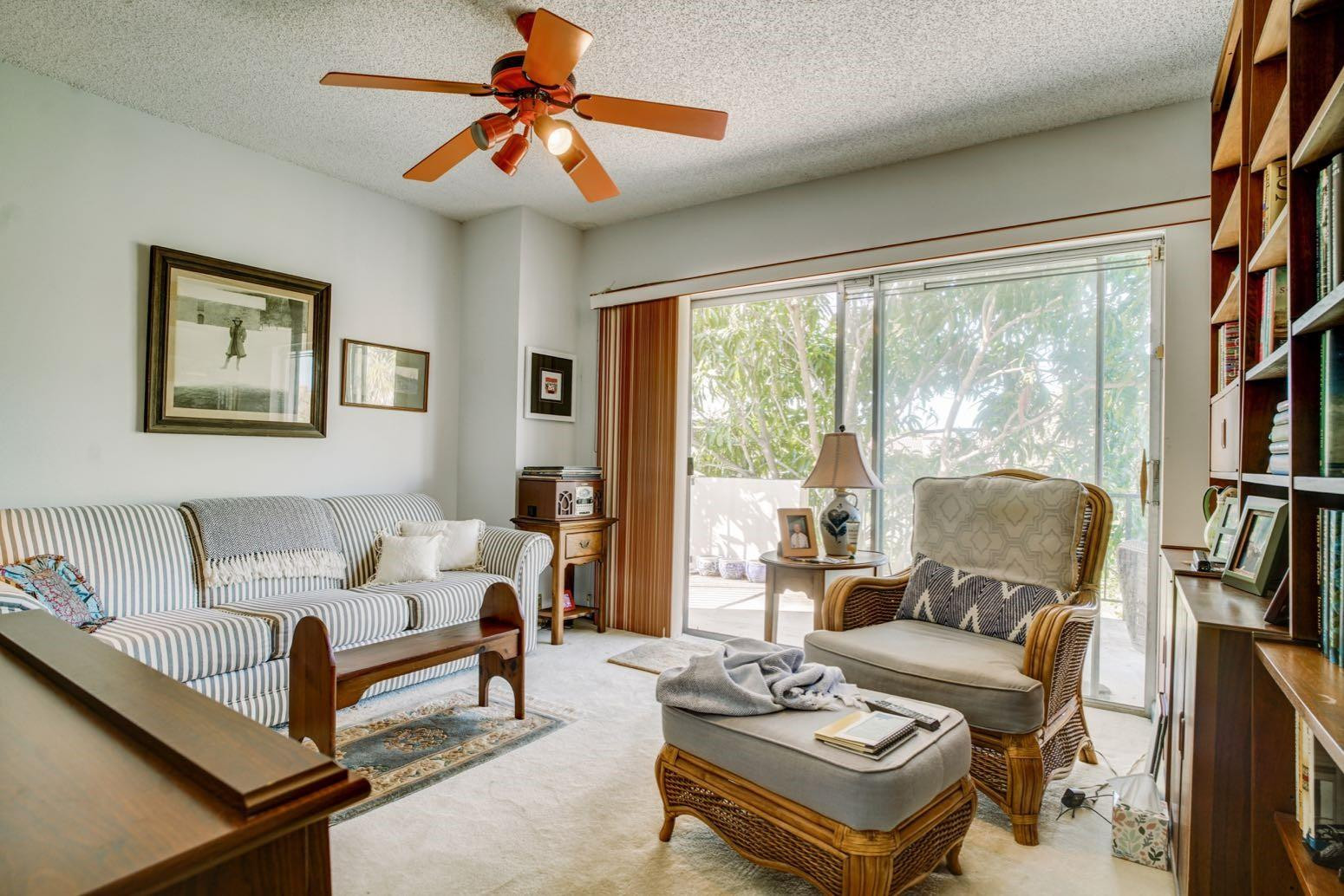 PALM-AIRE COUNTRY CLUB - Residential