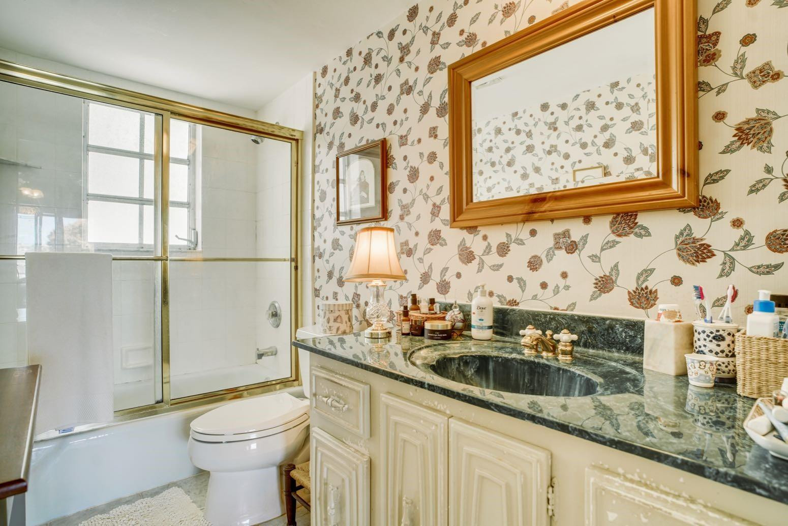 PALM-AIRE COUNTRY CLUB - Residential