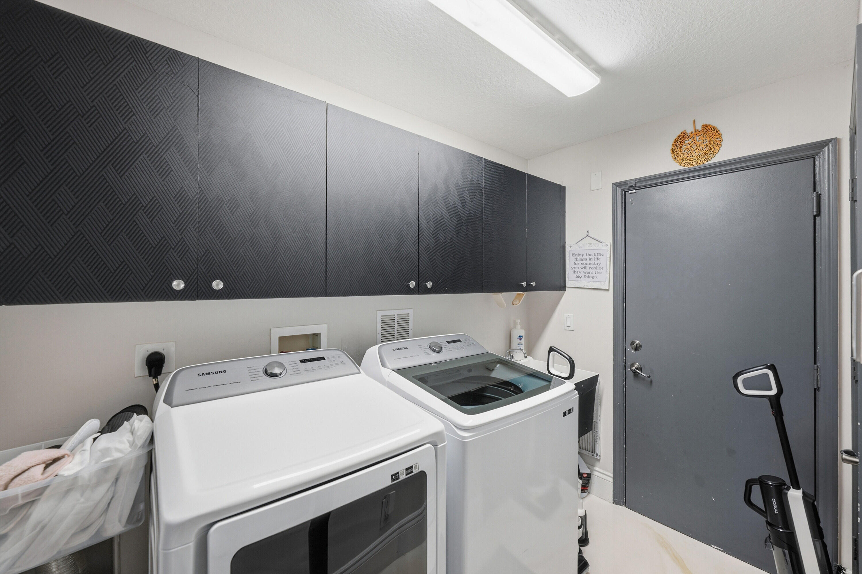 CORAL CREEK REPLAT NO 5 - Residential