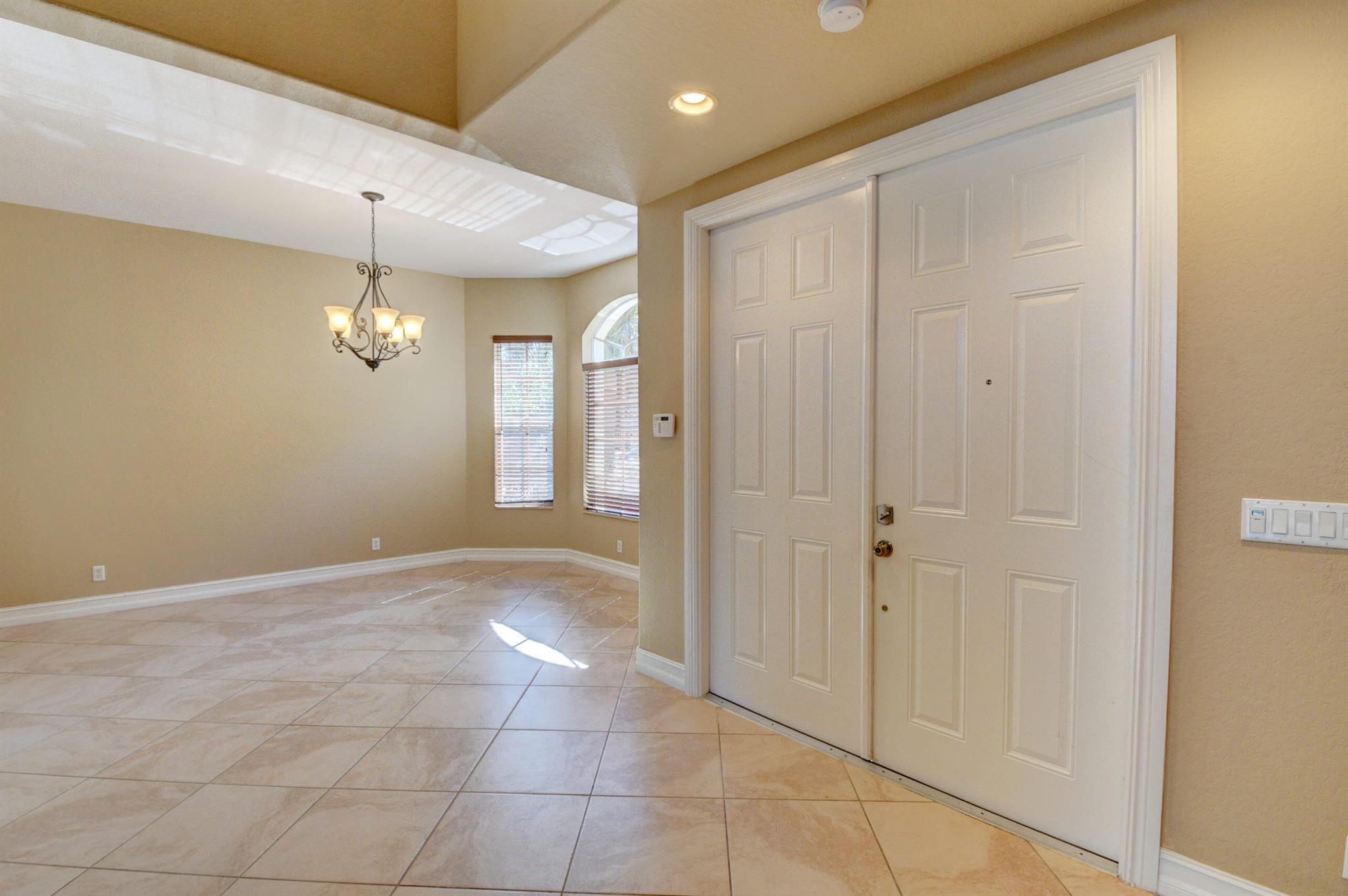 8800 Cobblestone Point Circle