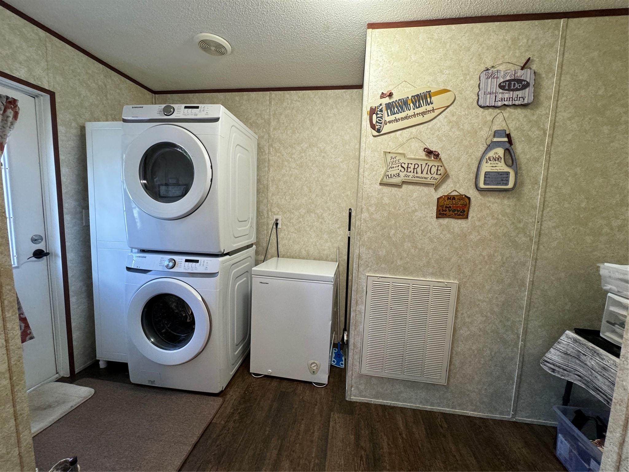 Photo 26 of 57 of 530 Hunting Club Ave mobile home