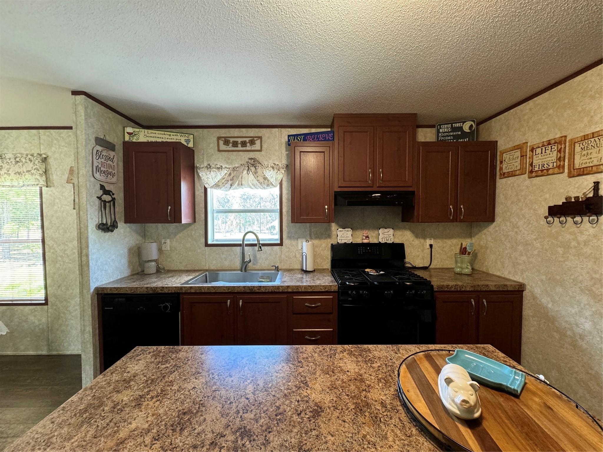 Photo 13 of 57 of 530 Hunting Club Ave mobile home