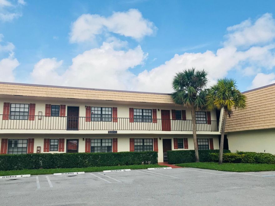 Great 2 bedroom, 2 bathroom condo, with a gorgeous view of the pool and grounds from the 2nd floor balcony. Includes water, and basic cable. 1 assigned parking space, 2 vehicles max allowed. Plenty of guest parking. No credit score minimum. Parking spot #9.