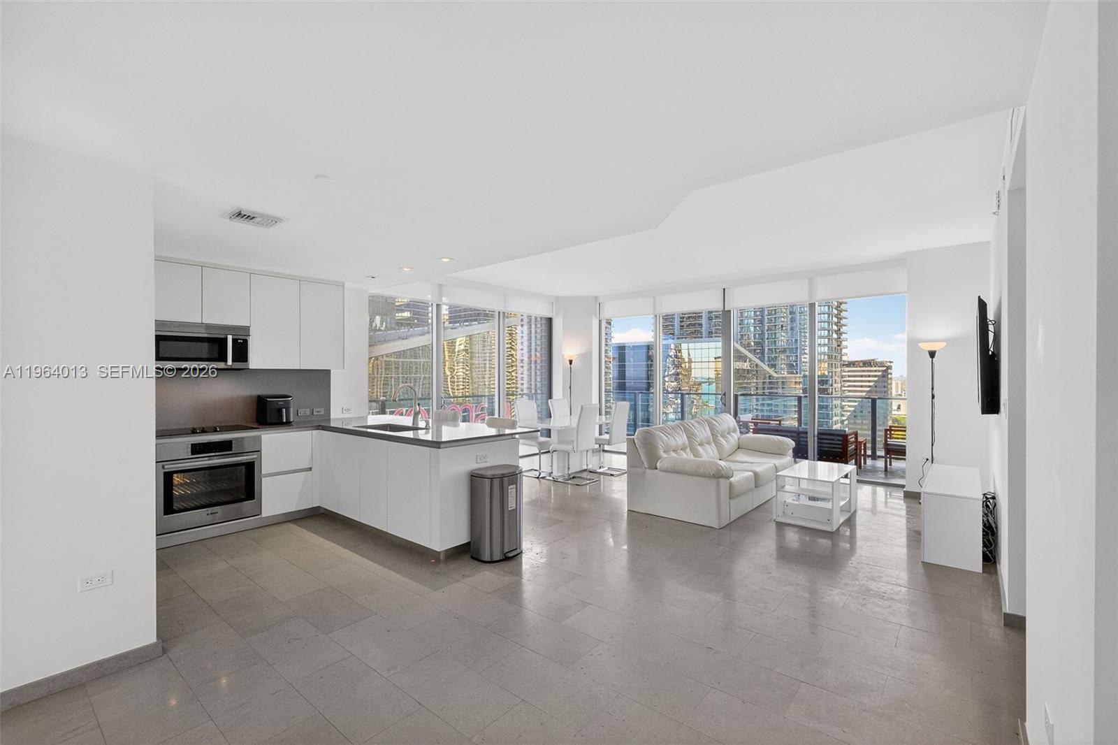 68 SE 6th Street 1702, Miami FL 33131