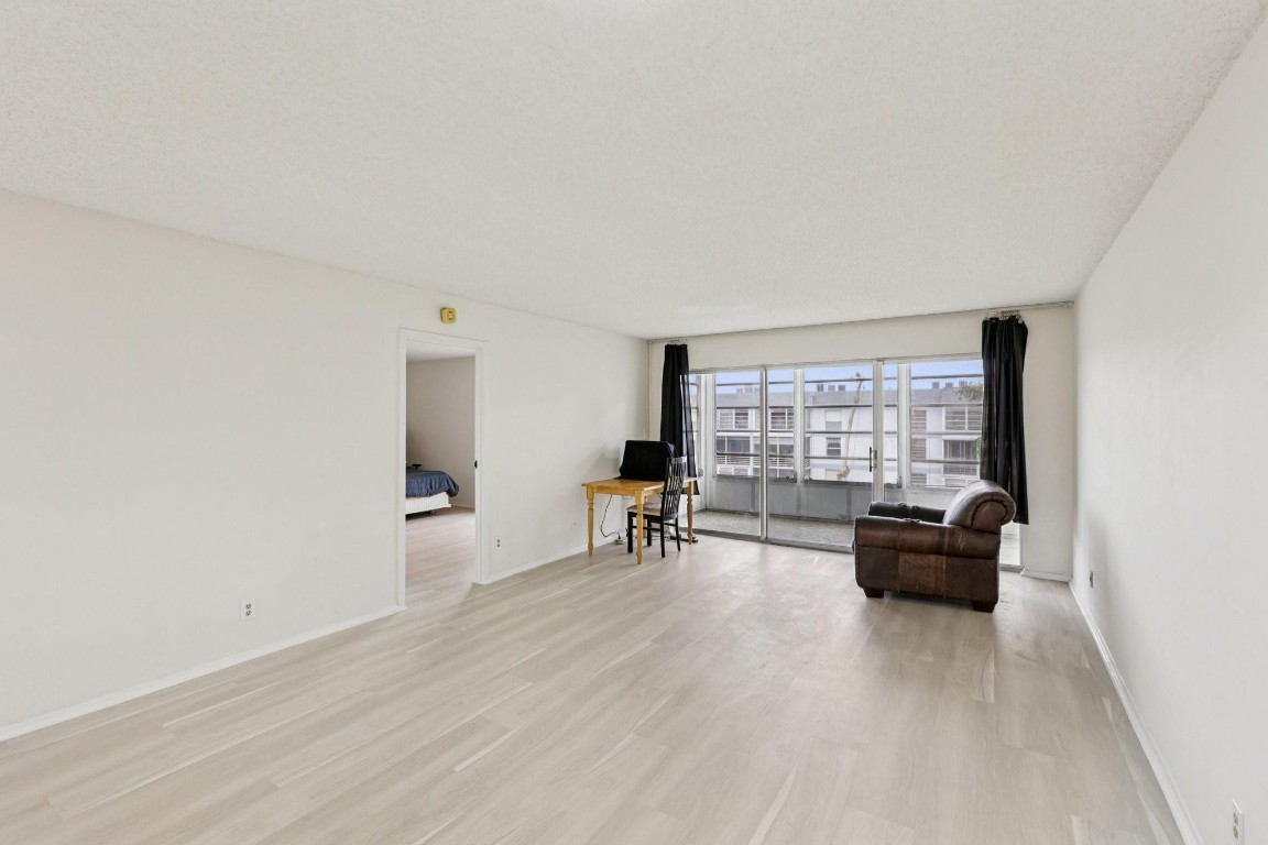 SANDS POINT CONDO IV - Residential