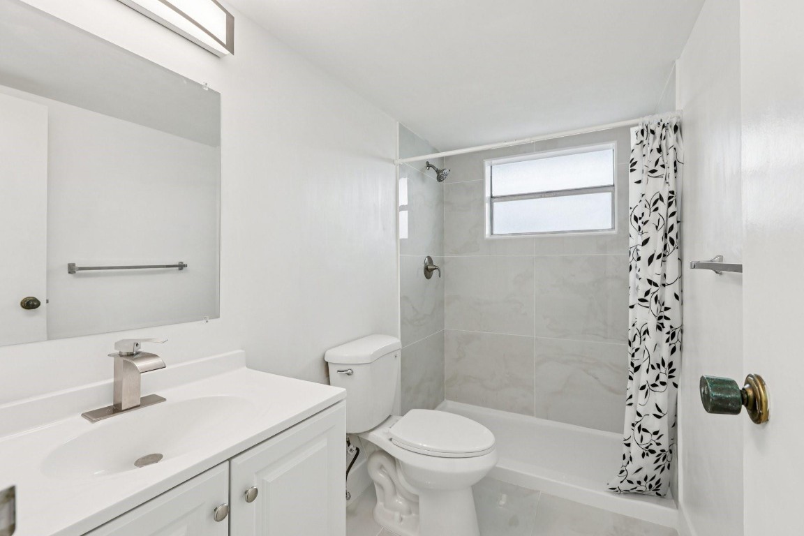 SANDS POINT CONDO IV - Residential