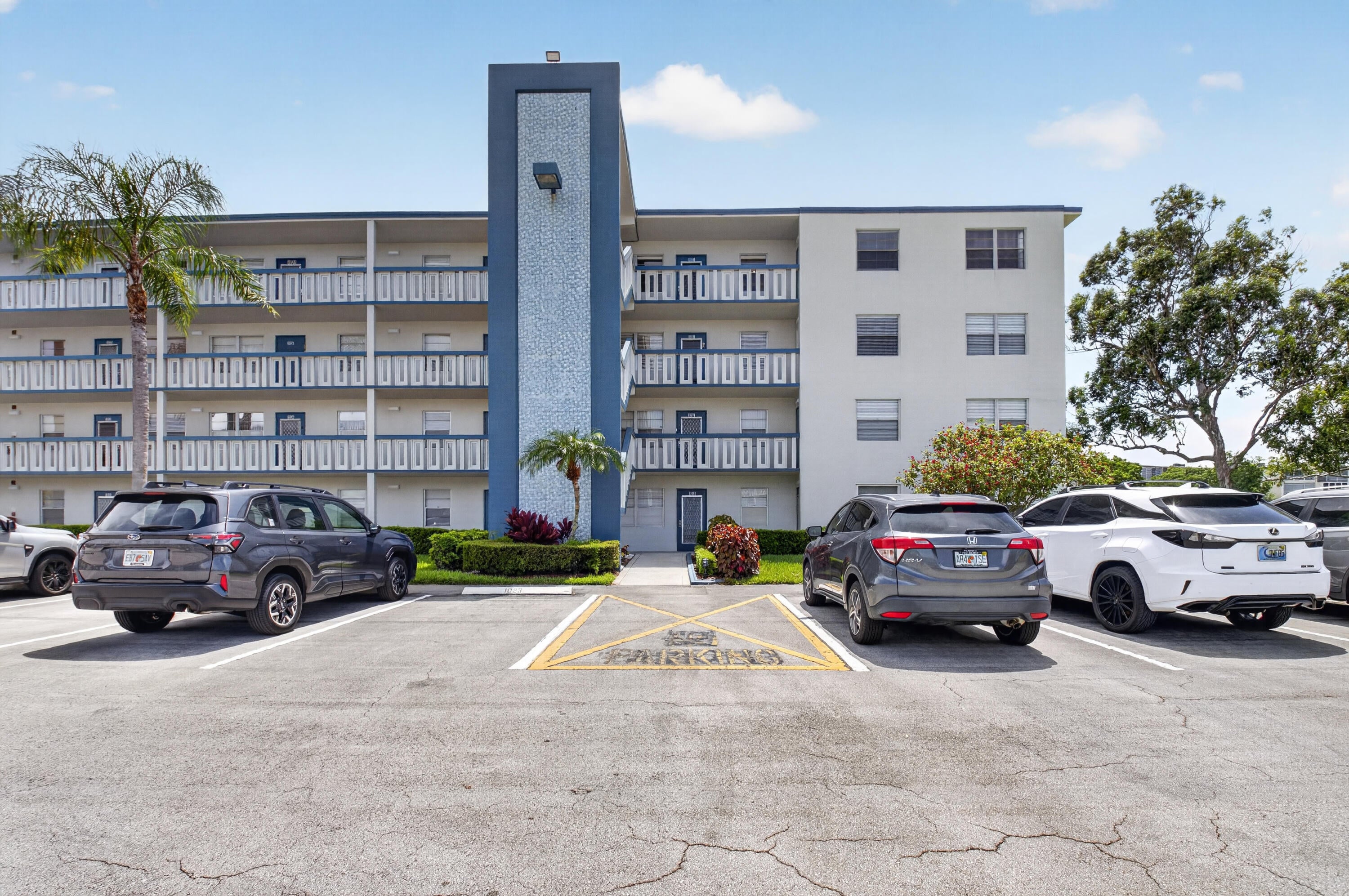 4022 Lincoln B, Boca Raton FL 33434