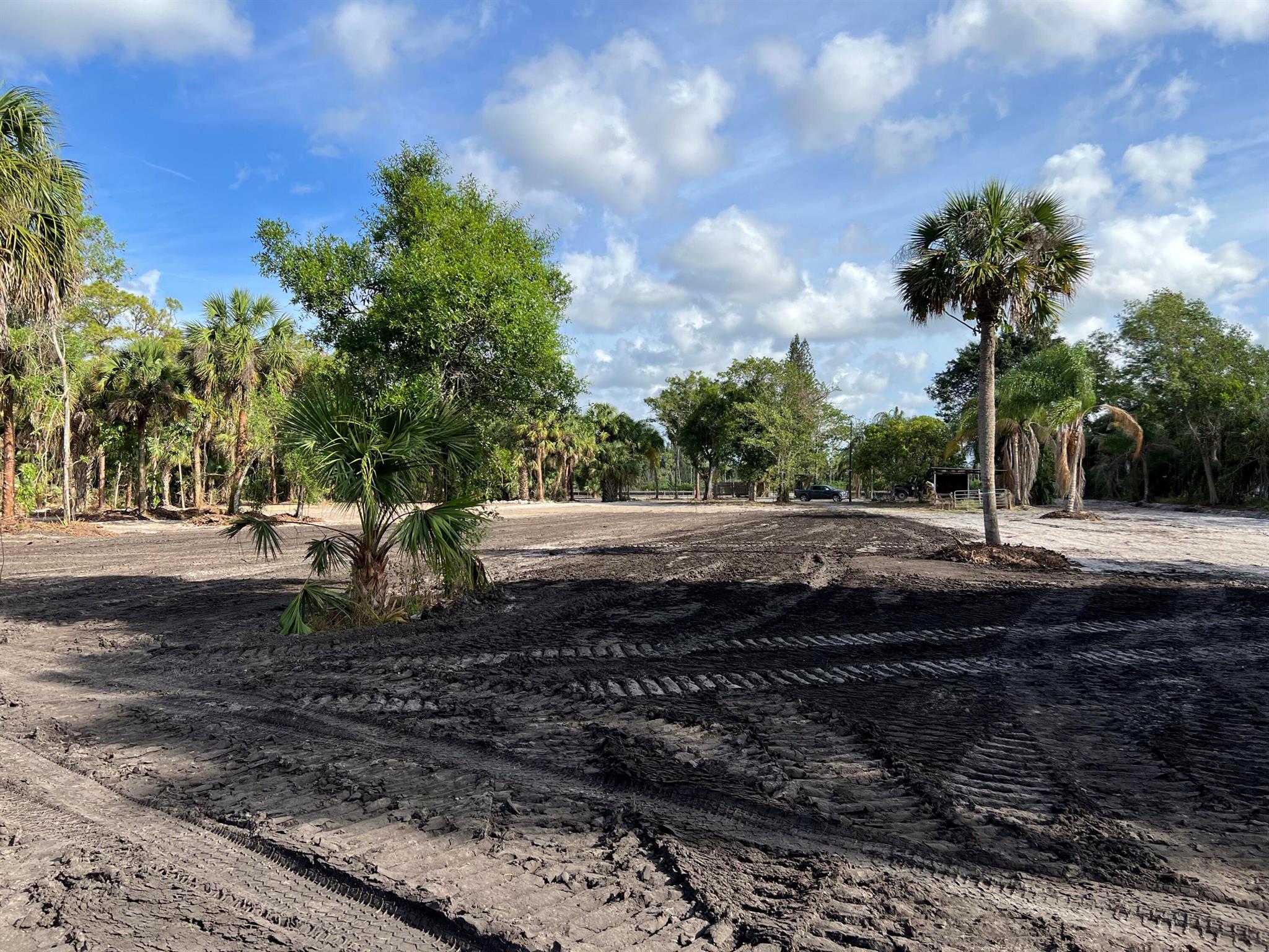 15590 North Road