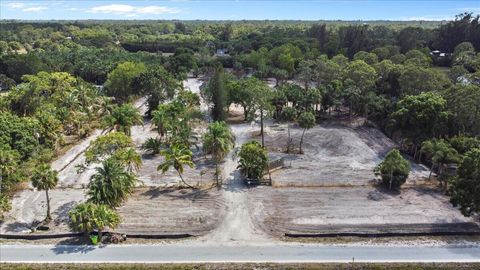 15590 North Road Loxahatchee Groves FL 33470