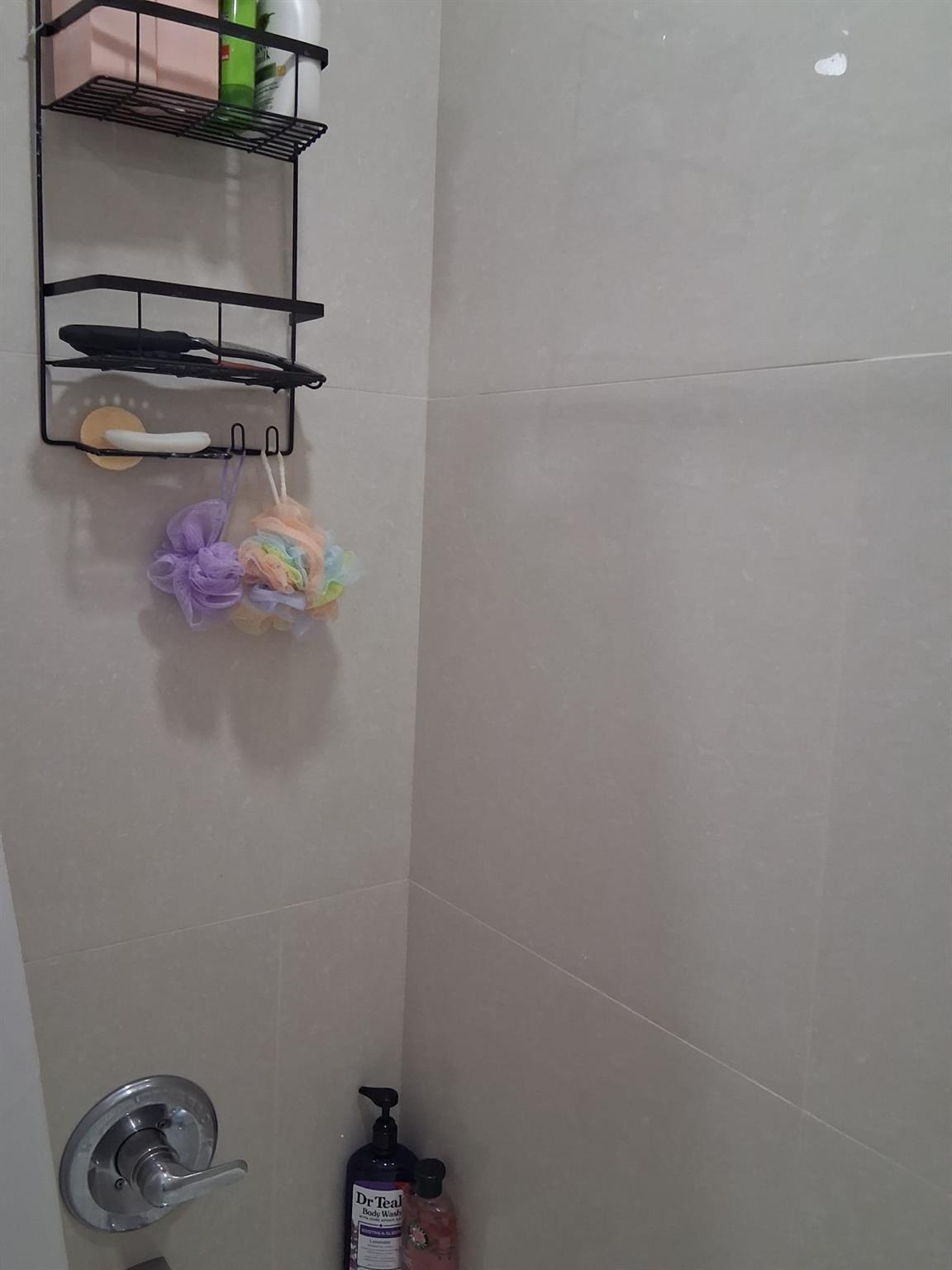 North Hollywood 4-1 B - Residential Lease