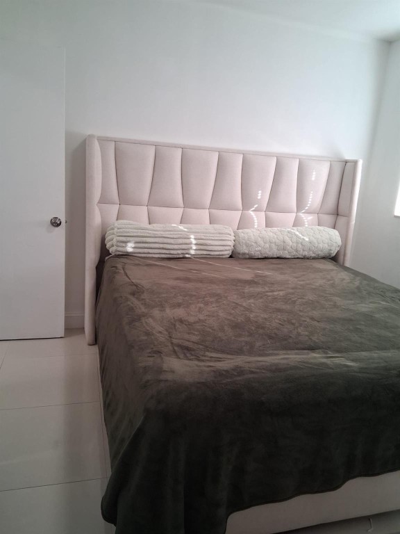 North Hollywood 4-1 B - Residential Lease