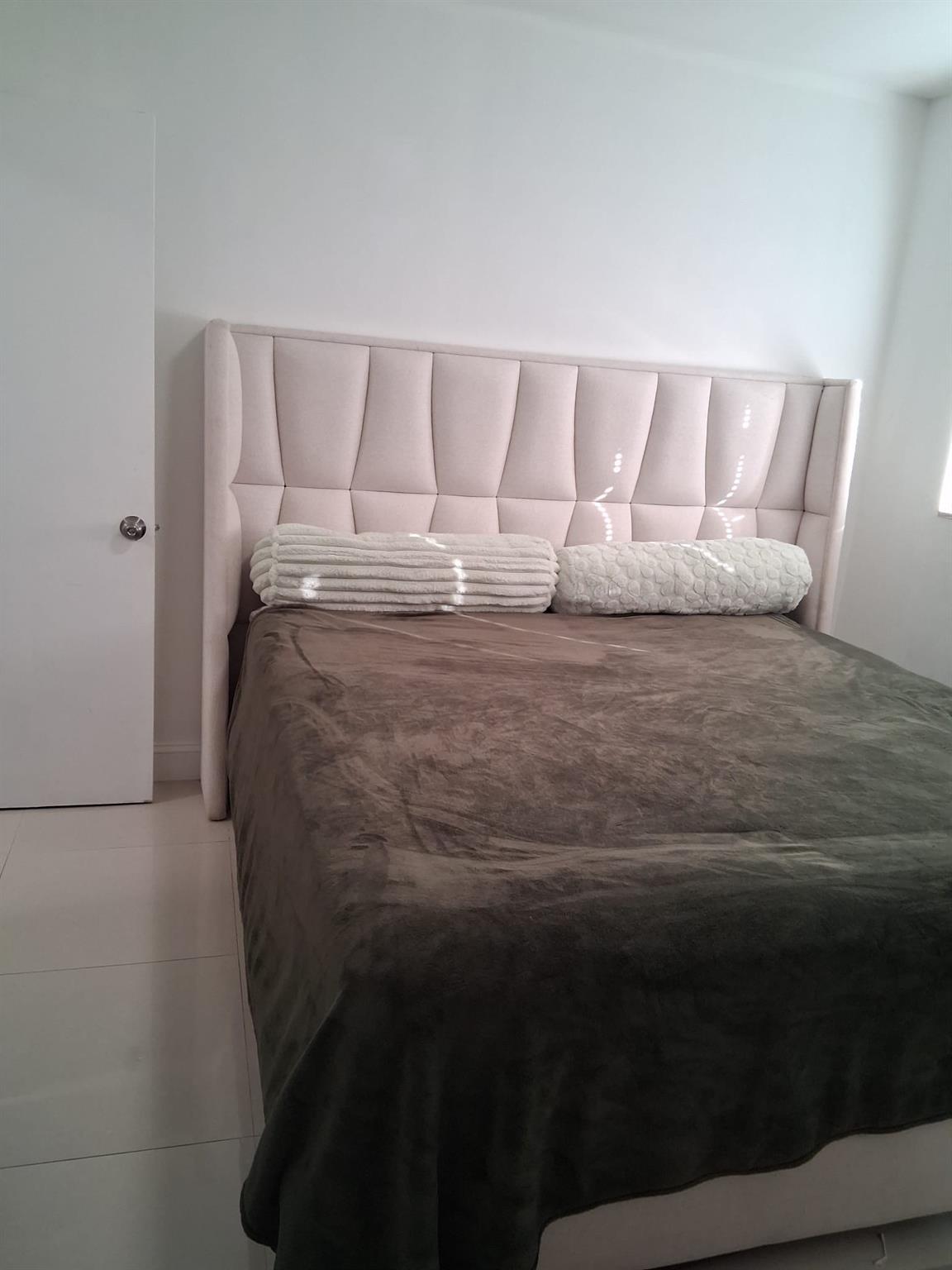 North Hollywood 4-1 B - Residential Lease