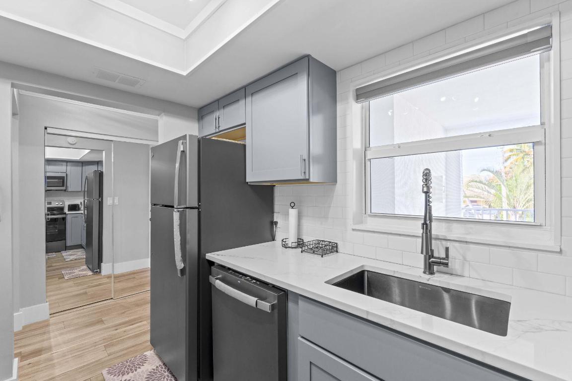 NORTHPORT CONDO APTS - Residential