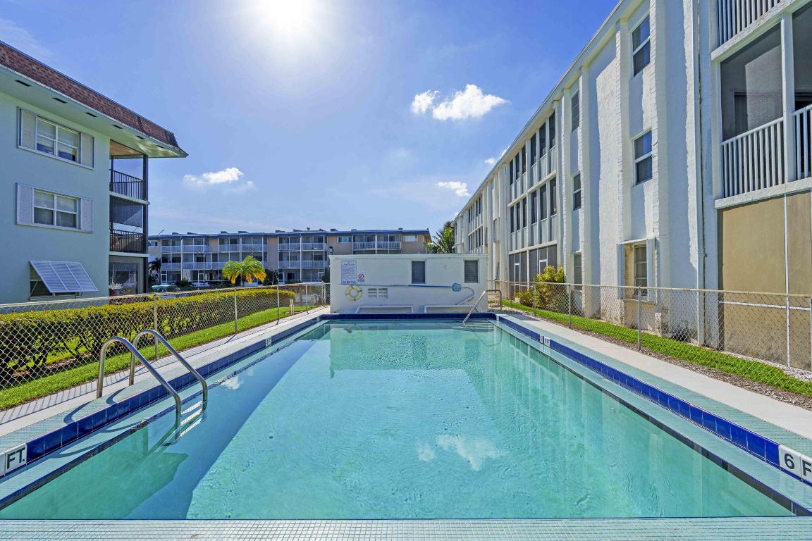 NORTHPORT CONDO APTS - Residential