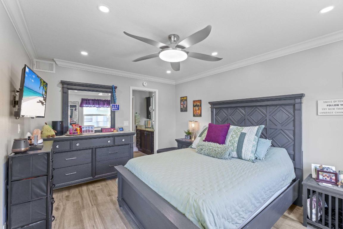 NORTHPORT CONDO APTS - Residential