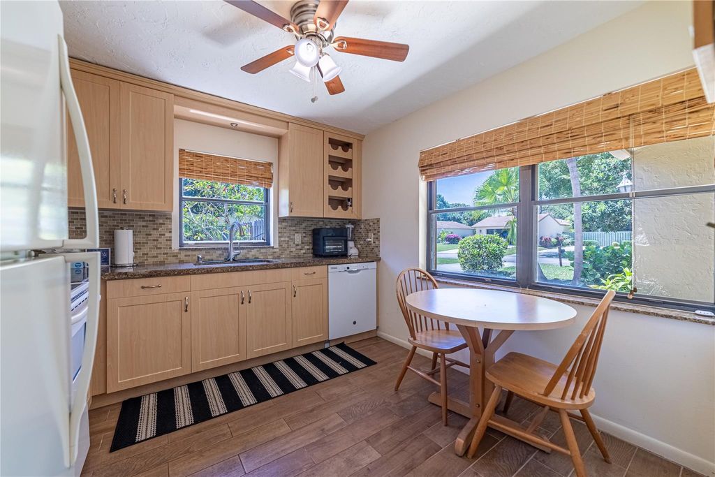 Photo of 801 NW 25th Avenue #B, Delray Beach, FL 33445 (MLS # F10498861)