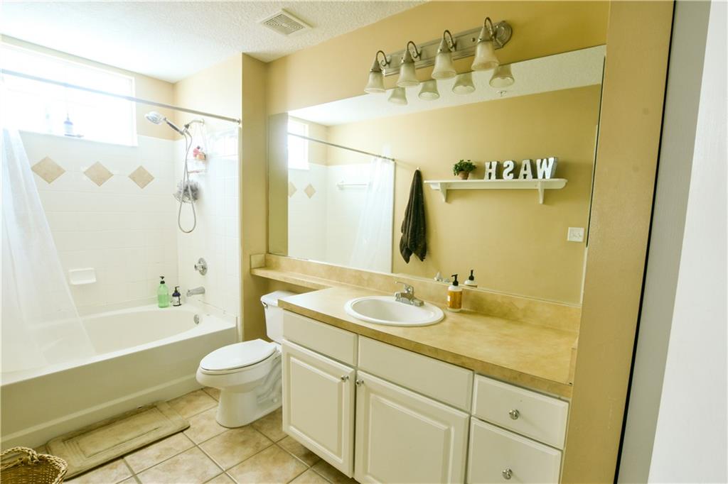Mezzano Condo - Residential
