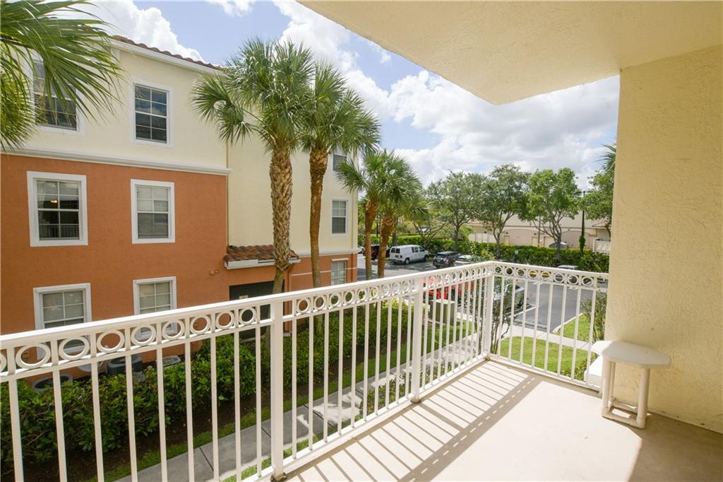 Mezzano Condo - Residential