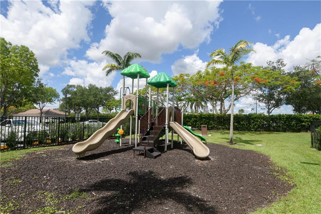 Mezzano Condo - Residential