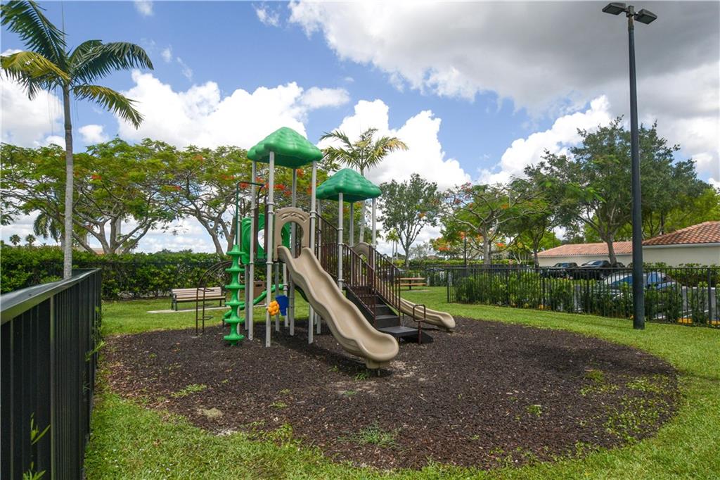 Mezzano Condo - Residential