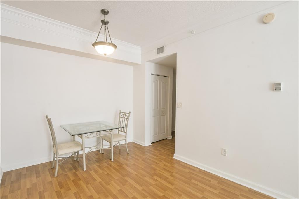 Mezzano Condo - Residential
