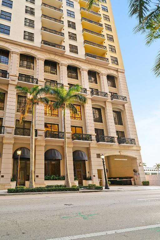 ONE CITY PLAZA CONDO - Residential