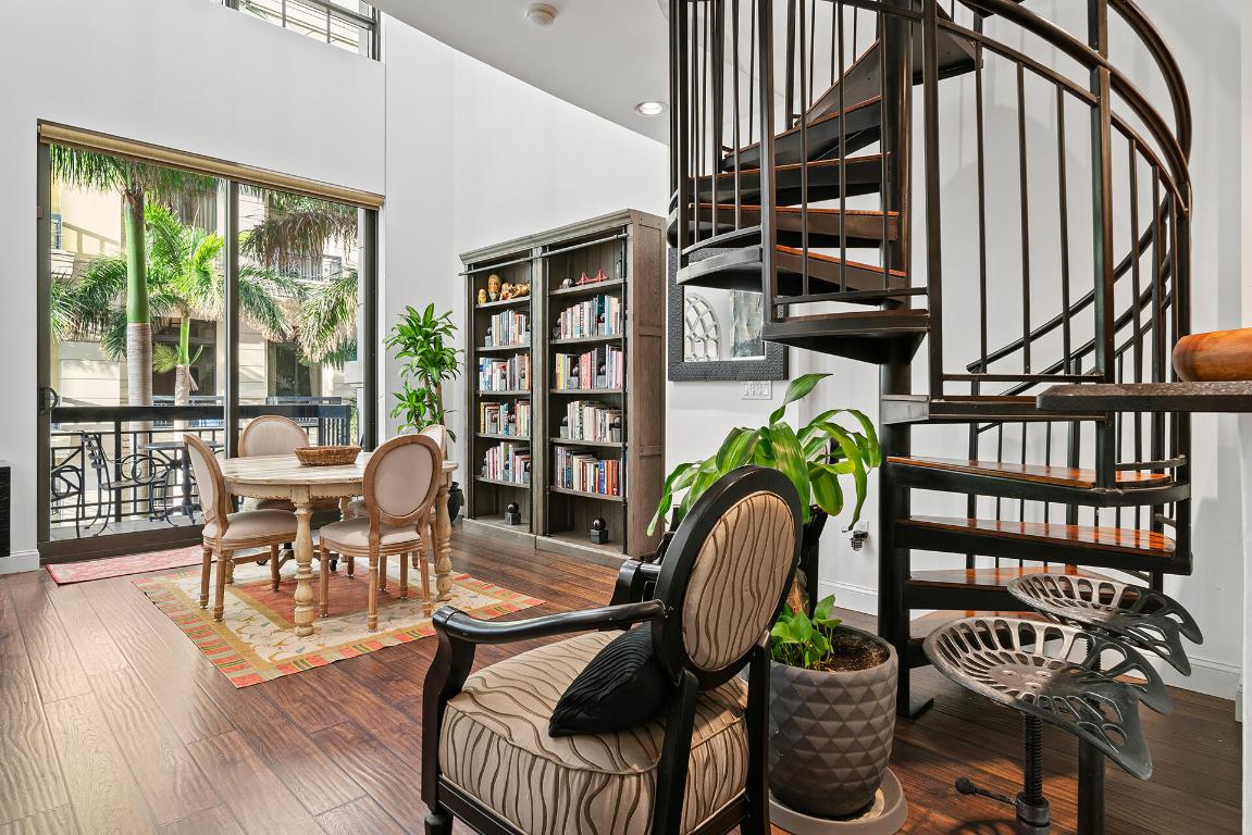 ONE CITY PLAZA CONDO - Residential