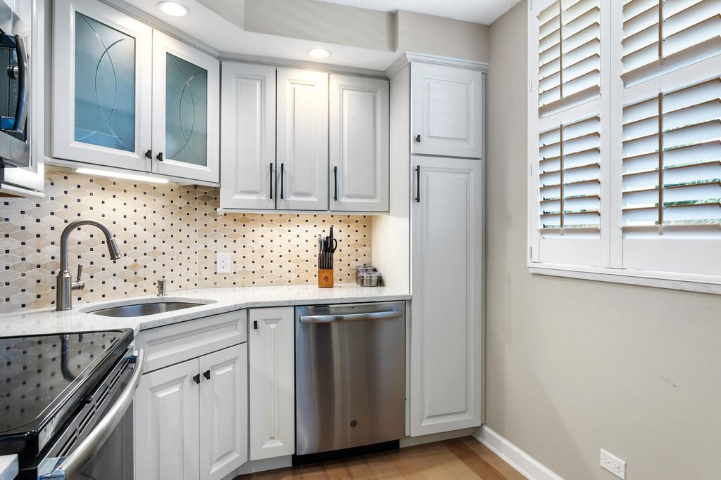 Photo of 130 Lakeshore Drive #521, North Palm Beach, FL 33408 (MLS # R11004954)