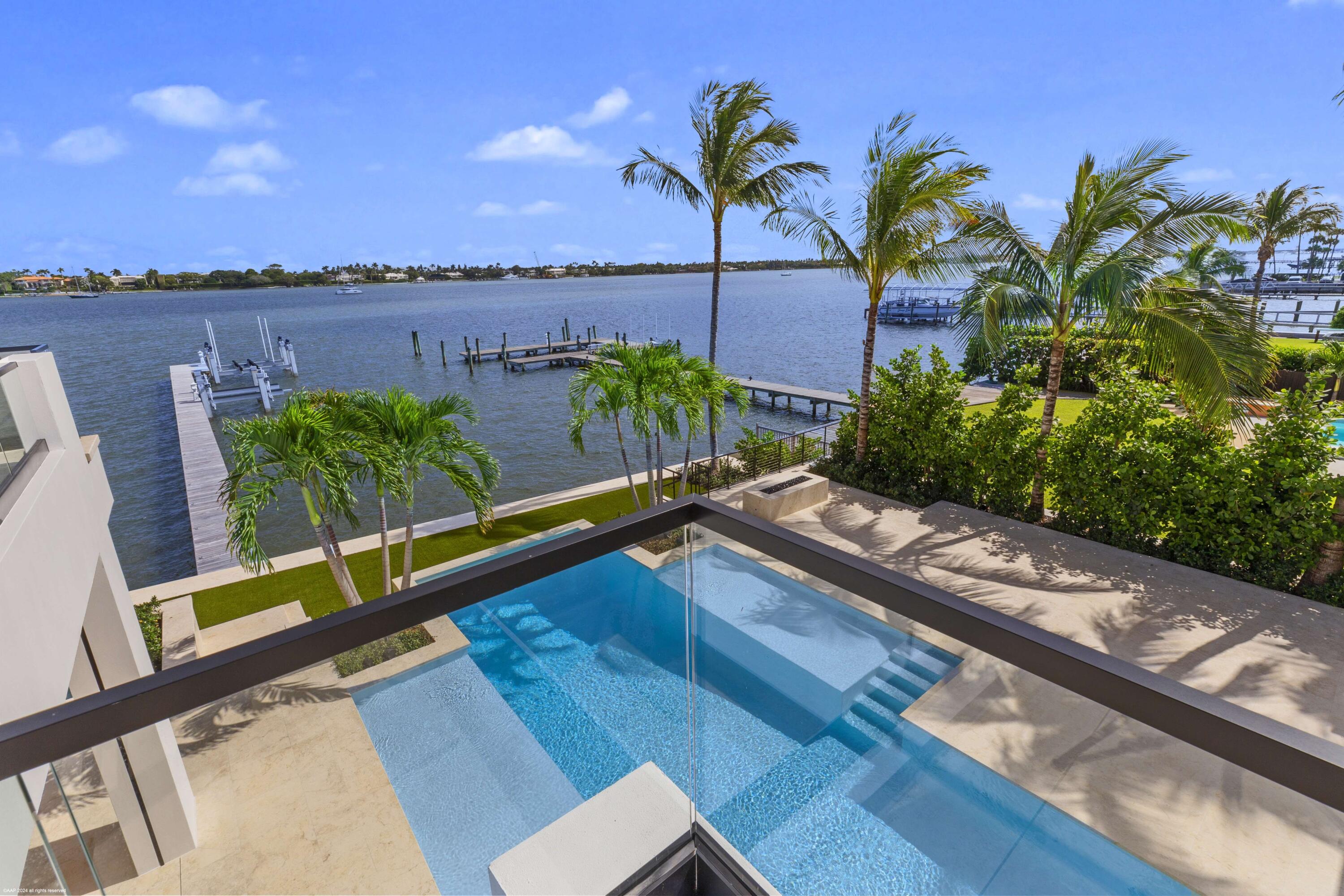 NORTH SHORE TERRACE 1 - Residential