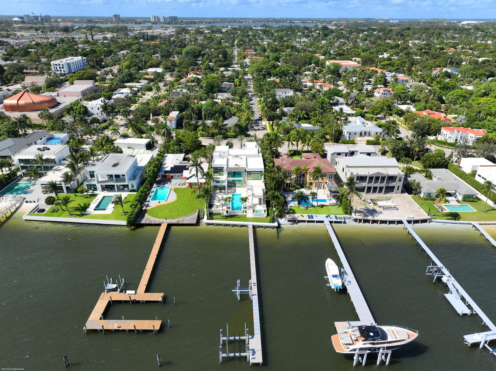 NORTH SHORE TERRACE 1 - Residential