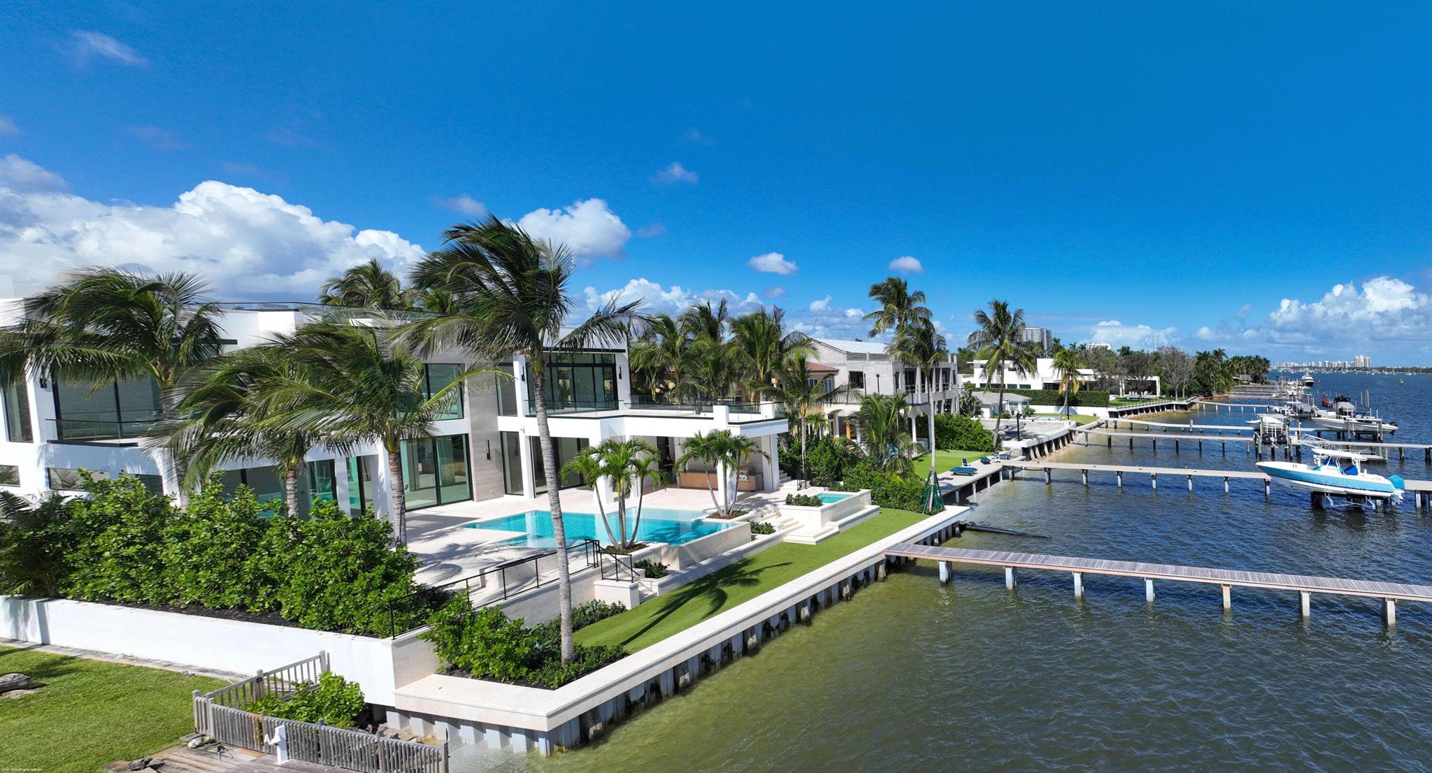 NORTH SHORE TERRACE 1 - Residential