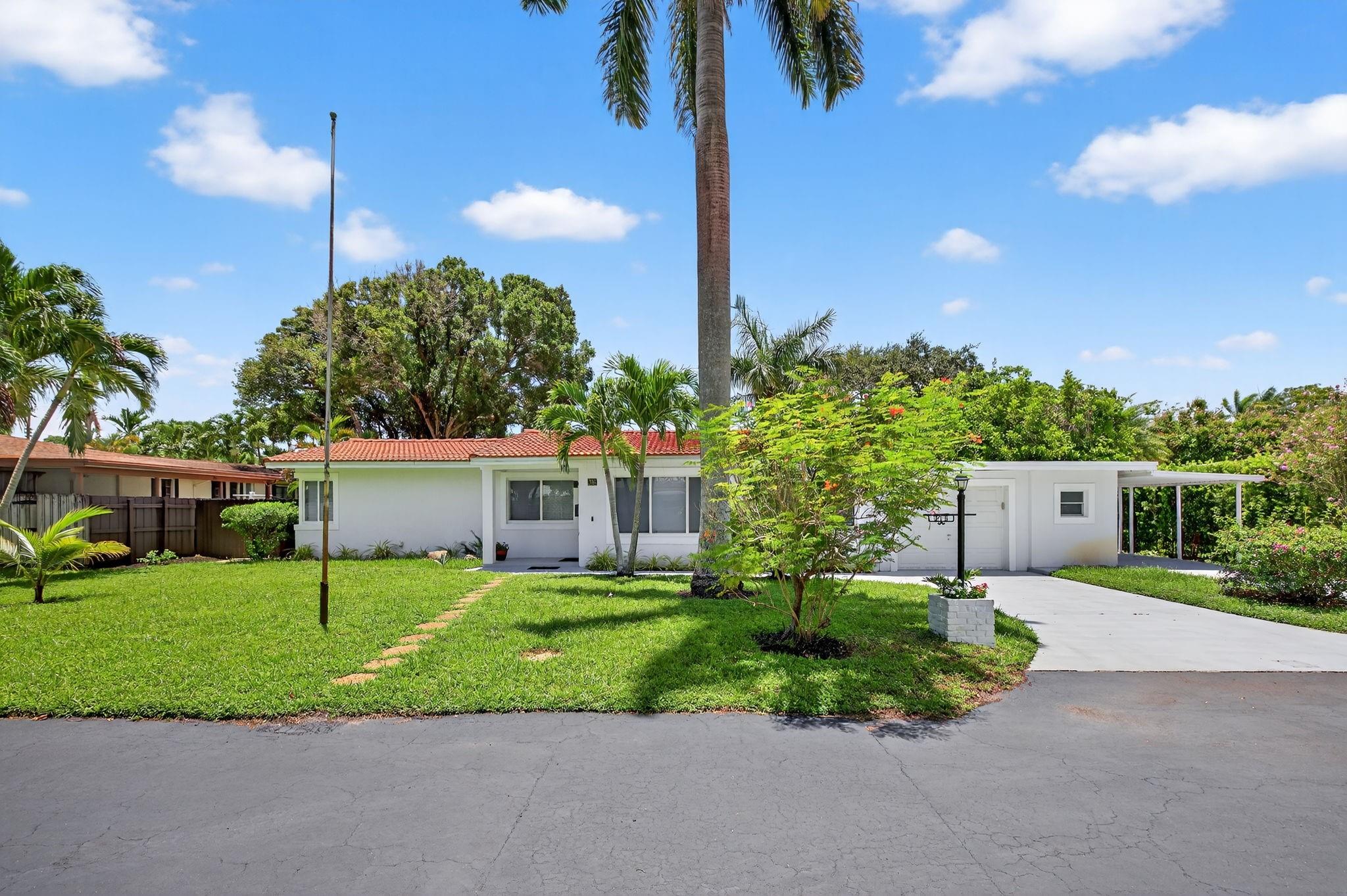 316 NW 24th St