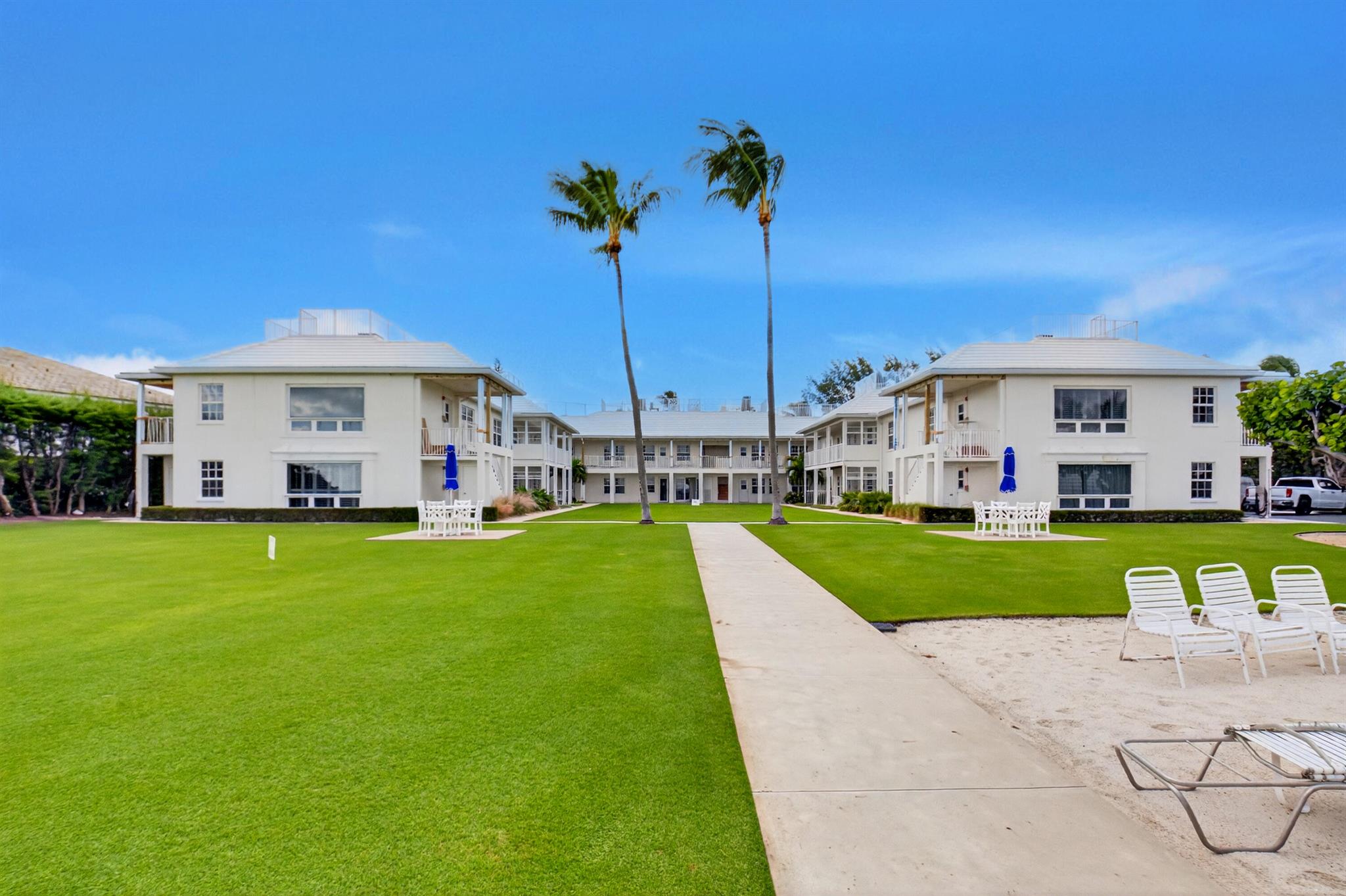 SOUTHAMPTON - Residential Lease