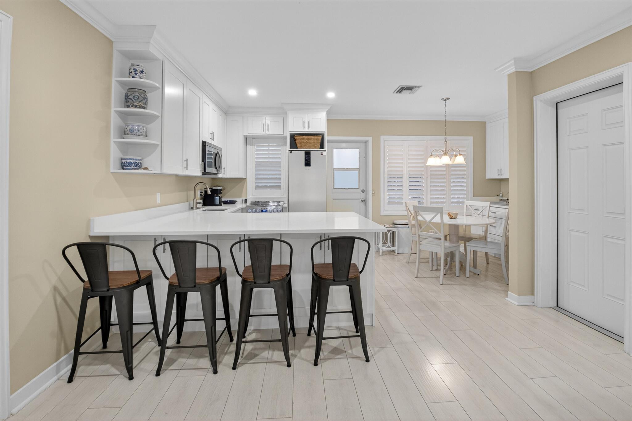 SOUTHAMPTON - Residential Lease