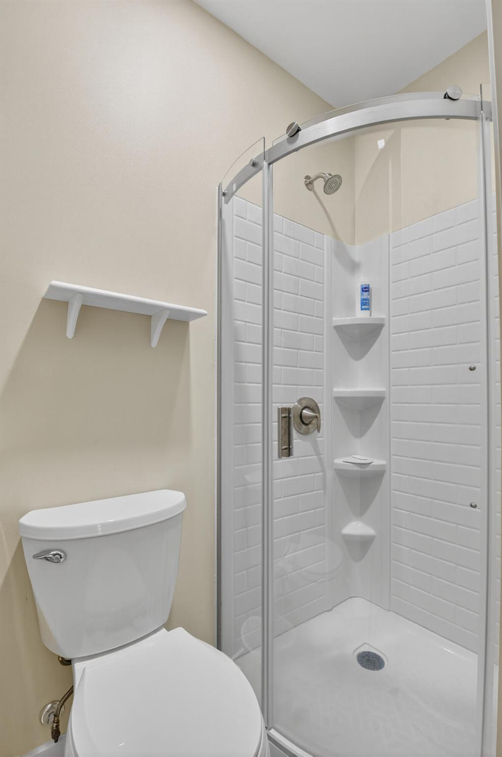 SOUTHAMPTON - Residential Lease