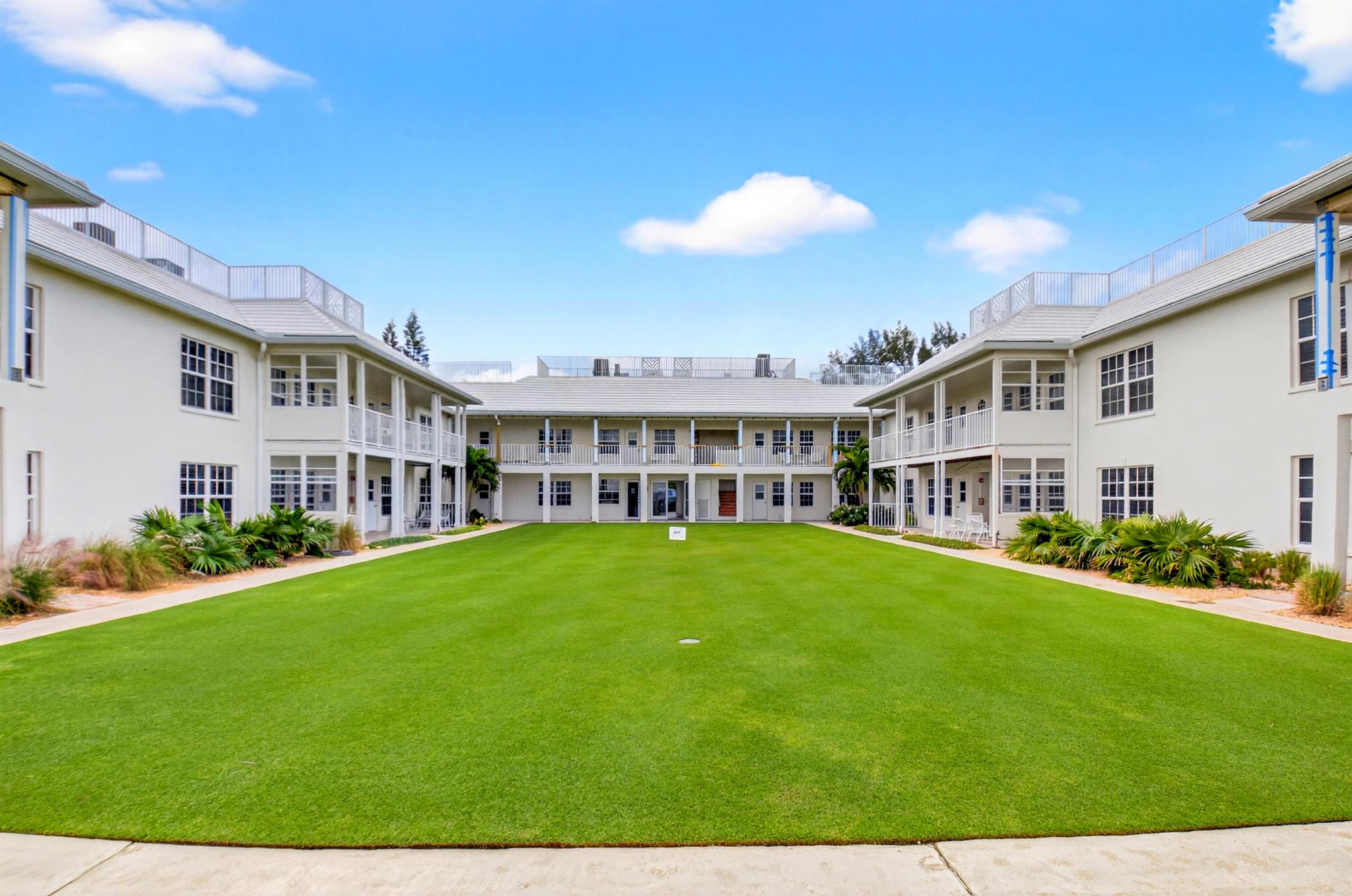 SOUTHAMPTON - Residential Lease