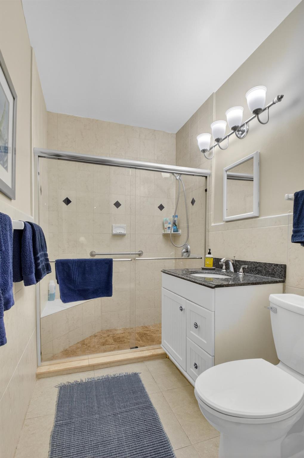 SOUTHAMPTON - Residential Lease