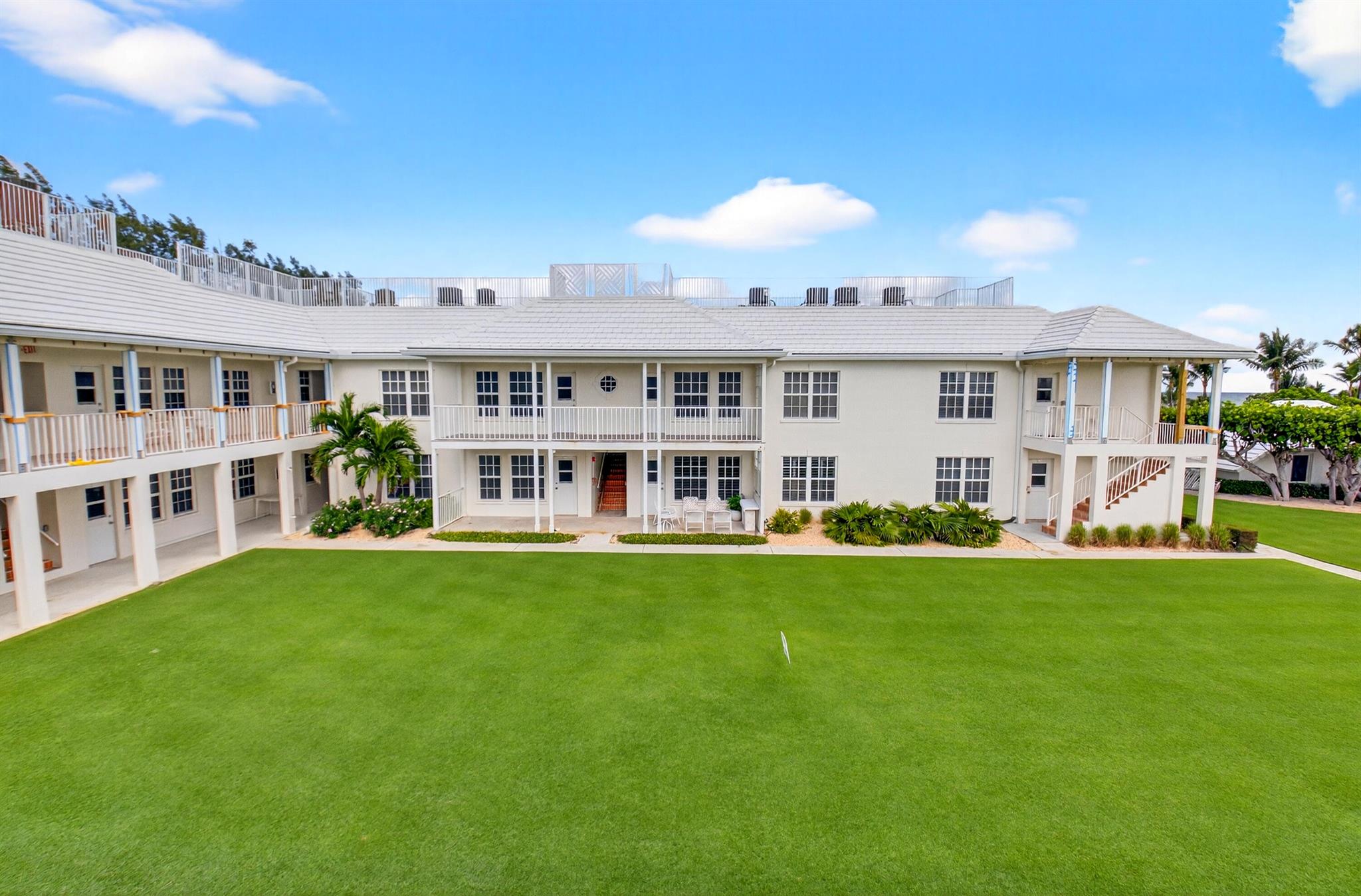 SOUTHAMPTON - Residential Lease