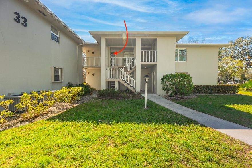 Let's Make a Deal/ Motivated Seller. Check Out This 2-Bed, 2-Bath, 2nd Floor, Move-In Ready Unit! The Bright, Spacious, Living Area is Designed for Comfort and Relaxation. Washer/Dryer in the Unit. Vista St. Lucie is a Beautiful, and Active Community in a Park-Like Setting, Surrounded by Nature. Has Garden and Wooded Views. The Monthly HOA Fee Includes Water, Cable, Internet, Trash, Building Insurance, Maintenance of the Grounds and Common Areas, Management That is Onsite, and Many Recreational Amenities. These Amenities Include Tennis, Pickleball, Billiards, Gym, Pool, Hot Tub, Shuffleboard, Library, Arts and Crafts Room, Clubhouse with Kitchen, and More. Convenient to Shopping, Dining, Doctors, Civic Center, River, and Beaches. Call to Schedule a Private Showing Today!